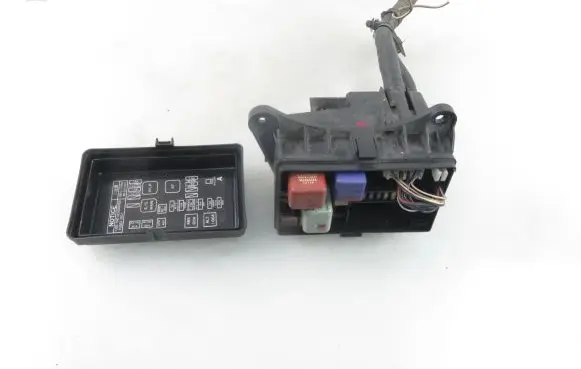 Toyota RAV 4 (XA10) Fuse box set