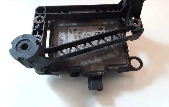 Peugeot 5008 Distronic sensor radar 9673046780