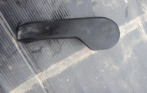 Volkswagen Golf V Engine bonnet (hood) release handle 1j1823533c