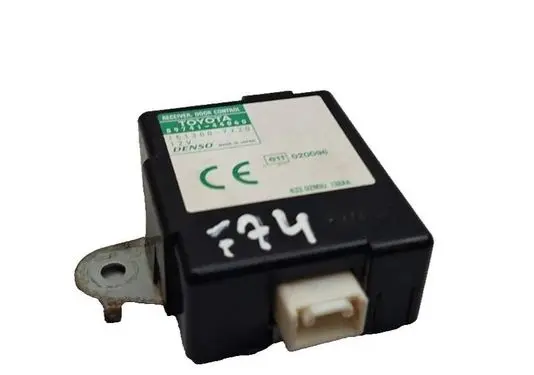 Toyota Corolla Verso AR10 Door control unit/module 8974144060