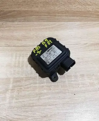 Audi A4 S4 B5 8D Air flap motor/actuator 0132801122