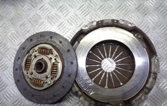 Toyota Avensis T250 Pressure plate 