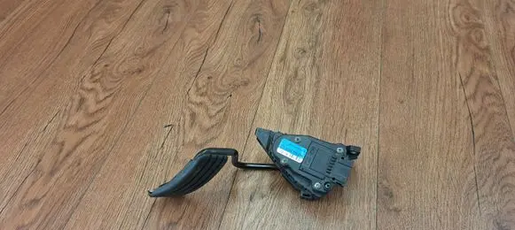 Renault Espace IV Accelerator throttle pedal 8200700390