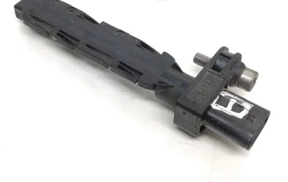 BMW 3 F30 F35 F31 Crankshaft position sensor 7805188 25916010 780518801