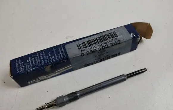Mercedes-Benz C W203 Glow plug 0250202142