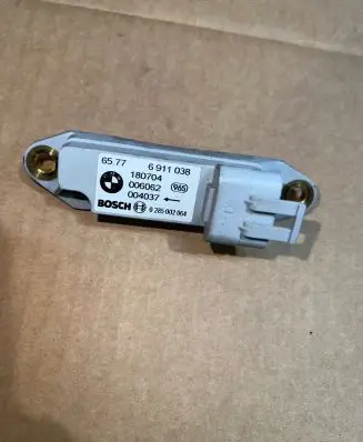 BMW X5 E53 Airbag deployment crash/impact sensor 6911038 006062 180704