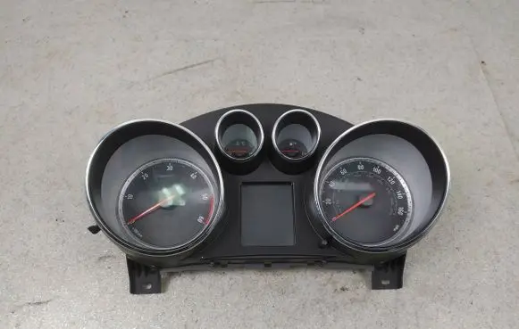 Opel Insignia A Speedometer (instrument cluster) 12844140