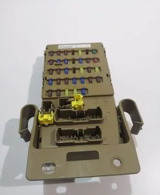 Subaru Legacy Fuse box set 82201AJ000