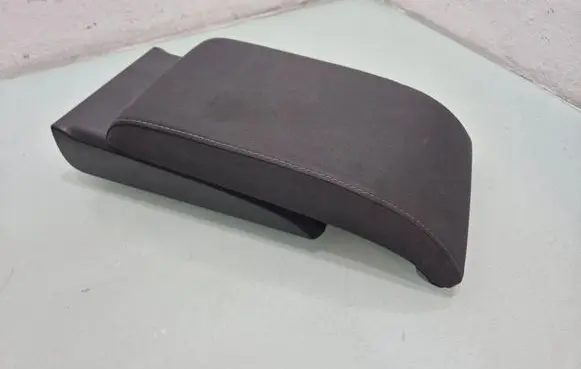 Volkswagen Touran I Armrest 