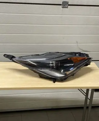 Toyota Aygo AB40 Headlight/headlamp