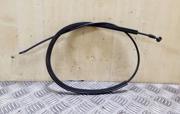 Volkswagen Golf VI Engine bonnet/hood lock release cable 5K0823535