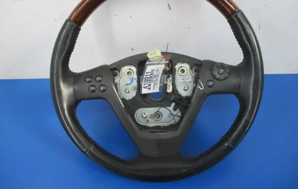 Cadillac CTS Steering wheel