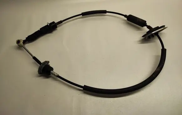 KIA Sportage Gear shift cable linkage 46790F1010