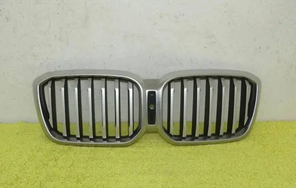 BMW X4 G02 Front grill 10627111 40505404DE