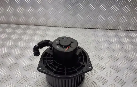 Chevrolet Aveo Front door blower motor 4051-026