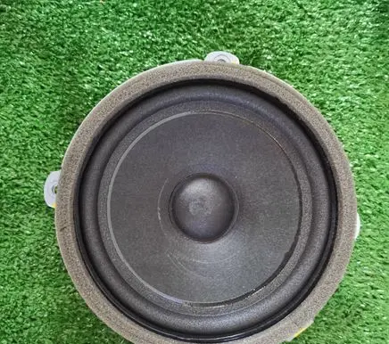 KIA Pro Cee'd III Front door speaker 96330-J7100