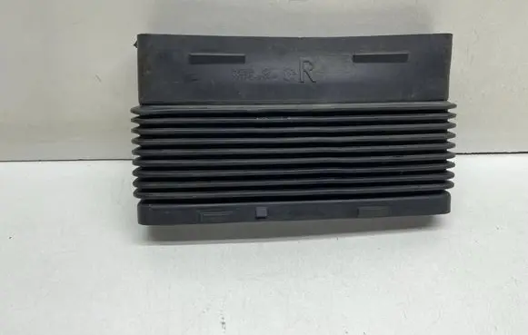 Audi Q7 4M Air intake duct part B10309