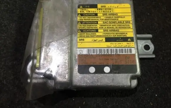 Toyota Avensis T220 Airbag control unit/module 8917005030 202592-102d