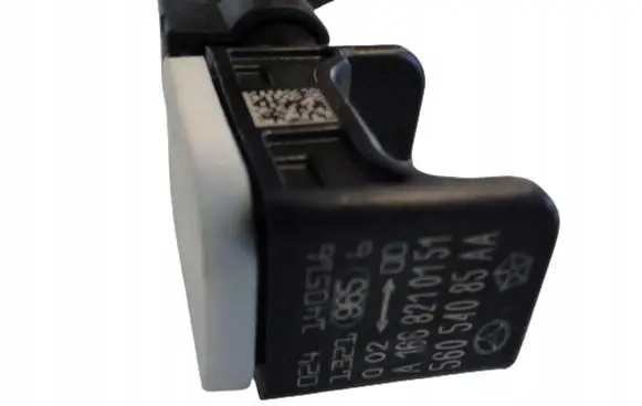 Mercedes-Benz B W246 W242 Airbag deployment crash/impact sensor A1668210151