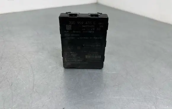Volkswagen PASSAT B8 Keyless (KESSY) go control unit/module 3Q0959435E 5ZA011460 00036000