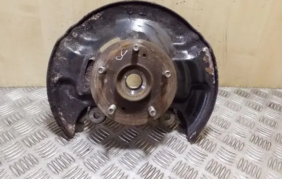 Honda CR-V Front wheel hub