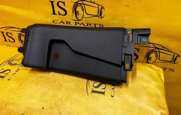 Ford Bronco (C) pillar trim M2DB-S31149-AE M2DBS31149AE