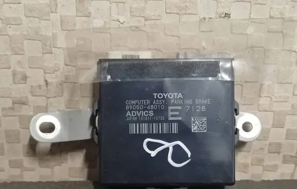 Lexus RX 450H Brake system control unit/module 89050-48010