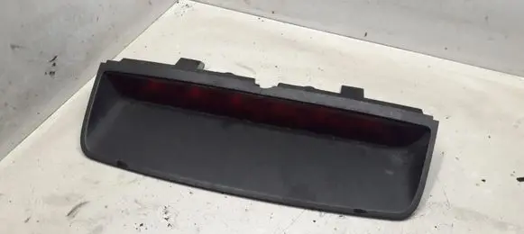Nissan Primera Third/center stoplight 270277