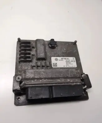 Volkswagen Polo V 6R Engine control unit/module 03P906021 28276064