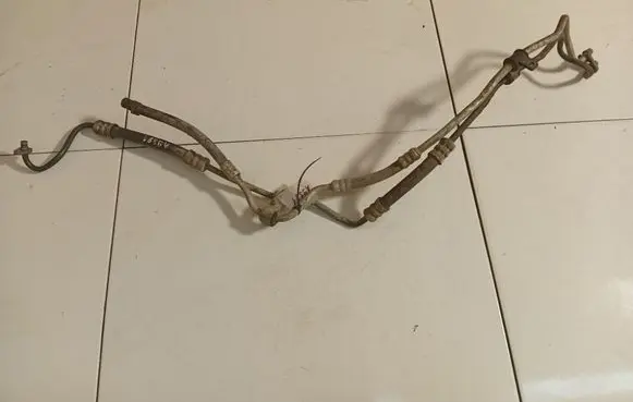 Peugeot 3008 I Power steering hose/pipe/line 