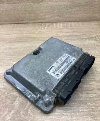 Opel Astra G Engine control unit/module ECU 90562574 0281001674 Used