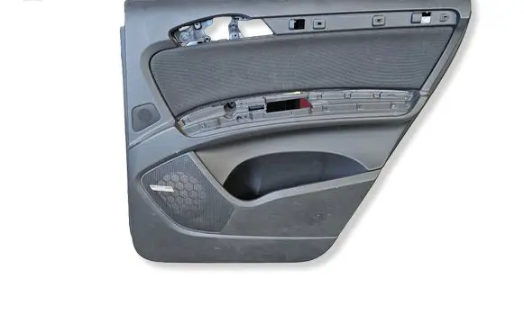 Audi Q7 4L Rear door card panel trim 4L0867306