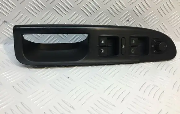 Volkswagen PASSAT B5 Electric window control switch 3C2867172B