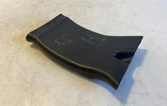 BMW i4 Cabin air duct channel 7946050 11460914