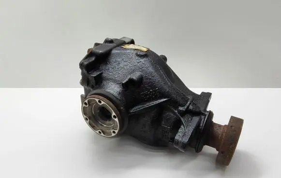 BMW 5 E60 E61 Rear differential 7570474 757047402 EA160V