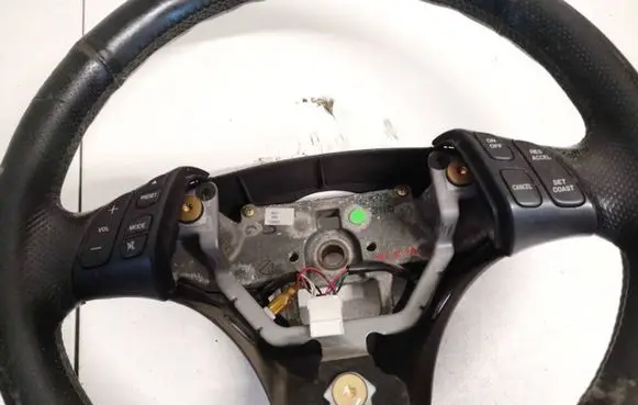 Mazda 6 Steering wheel buttons/switches 