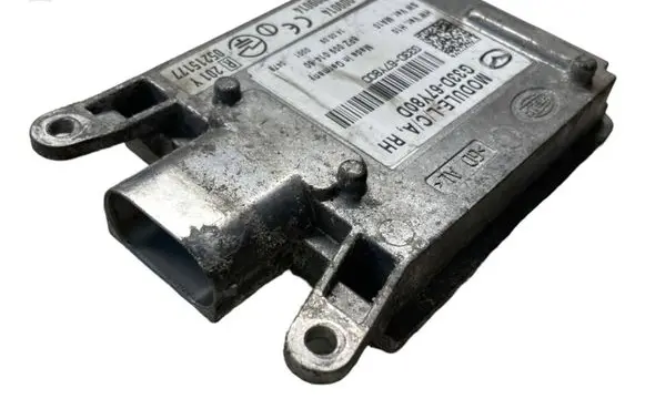 Mazda CX-7 Blind spot module G33D67Y80D 6PZ00901460 2694A009014