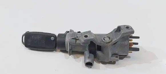 Volkswagen PASSAT B5.5 Ignition lock 4B0905851B