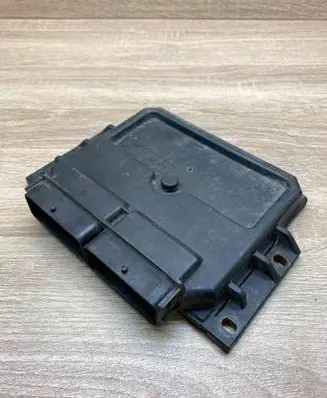 Renault Megane I Engine control unit/module ECU HOM7700105954 7700115496