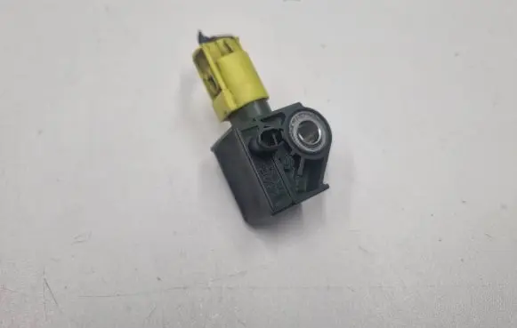 Mercedes-Benz CLS C218 X218 Airbag deployment crash/impact sensor A1729056000 1729056000