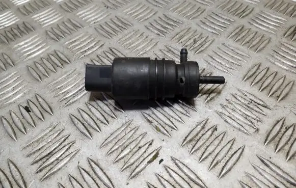 Audi A6 S6 C5 4B Windscreen/windshield washer pump