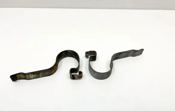 Mercedes-Benz SLC C107 Radiator support slam panel bracket A1075040186 1075040186
