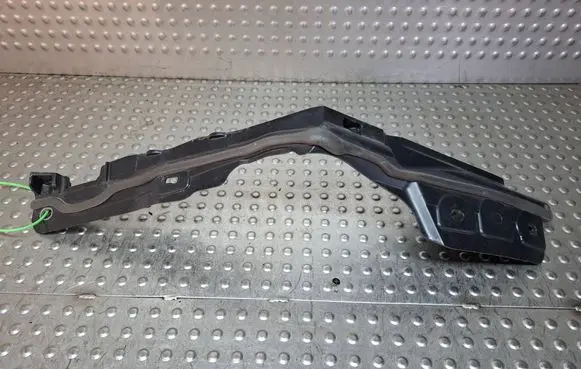 BMW 2 F22 F23 Wiper trim S18031069 7331241