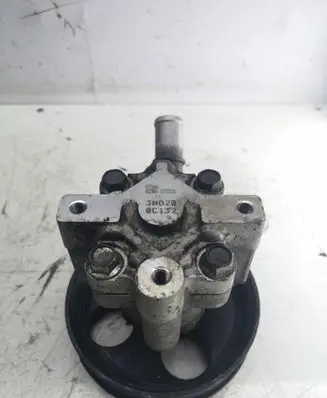 Opel Insignia A Power steering pump 13309339 3ND200C132
