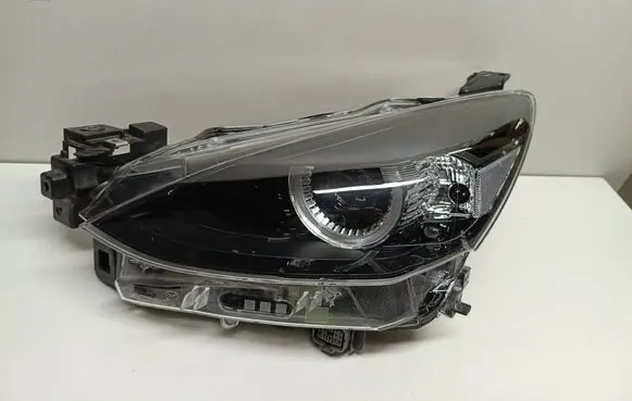 Mazda 2 Headlight/headlamp D43N51040