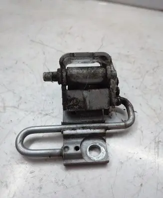 Audi A6 Allroad C6 Front door lower hinge 8E0831411E