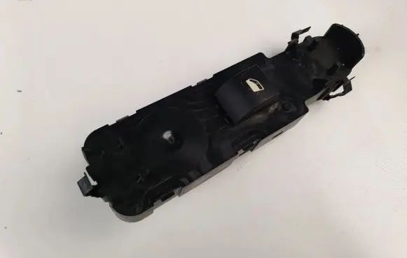 Peugeot 508 Electric window control switch 96661102XT