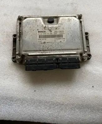 Renault Megane I Engine control unit/module 8200199726 8200049306 0281010442