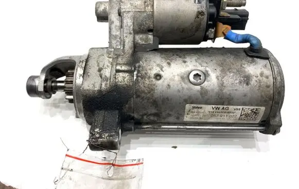 Audi A8 S8 D5 Starter motor 057911022