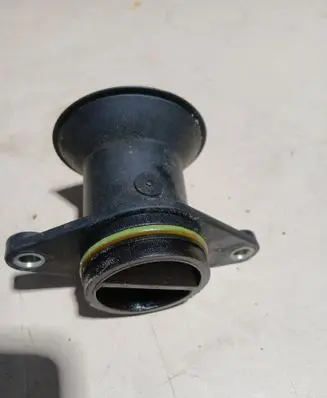 Volvo V60 Oil filler cap 8692796